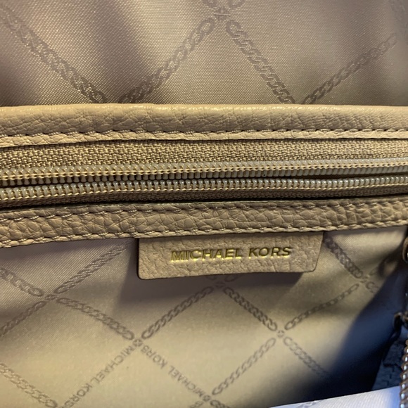 Michael Kors Rhea Zip Small Leather Backpack - Picture 5 of 6